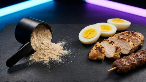 یک پیمانه مکمل وی معادل چقدر غذای طبیعی است؟
